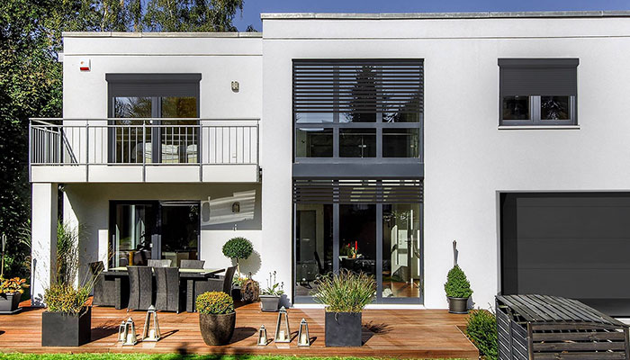 volet roulant motoris&eacute; noir